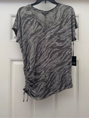 NWT Simply Vera Wang Gray Zebra-Print V-Neck Side-Ruched Top Size S